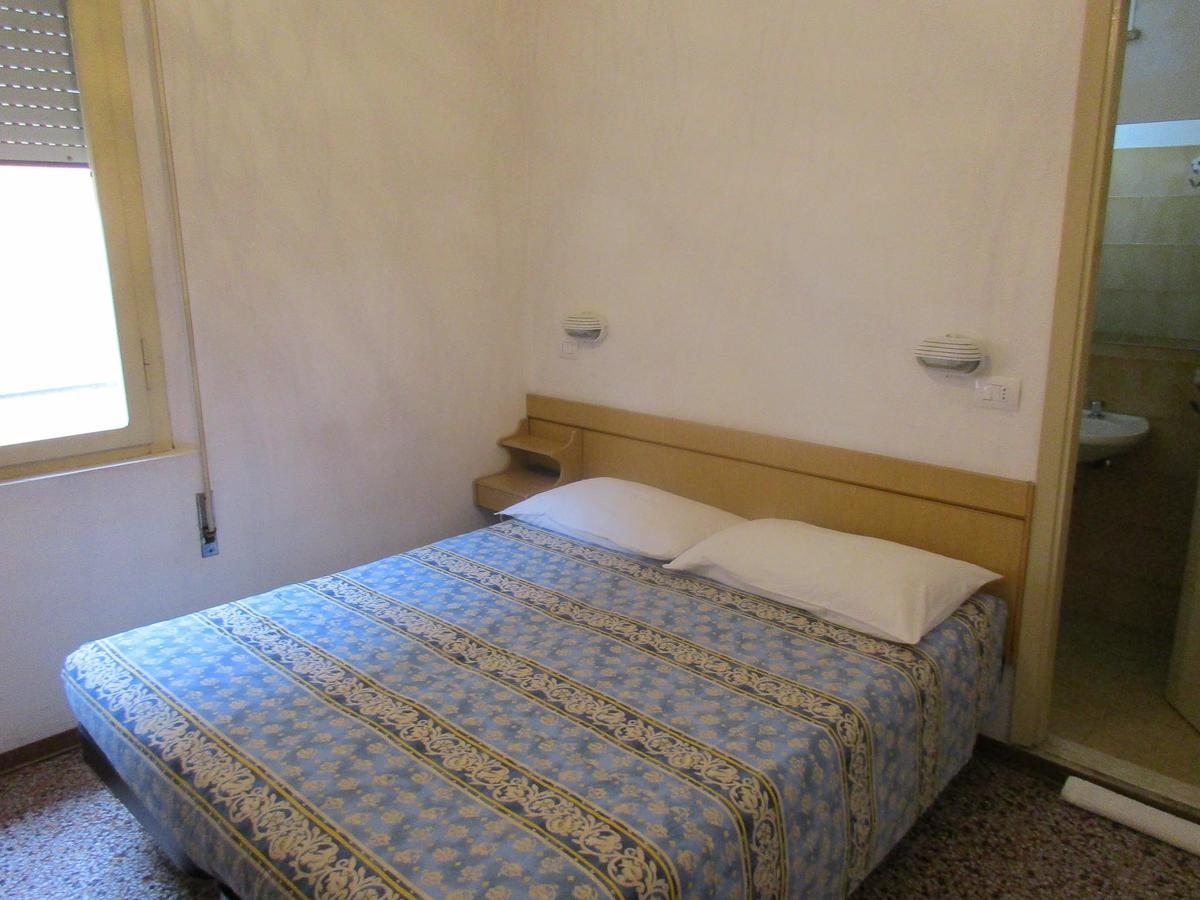 Hotel Pensione Ornella Cesenatico Exterior foto