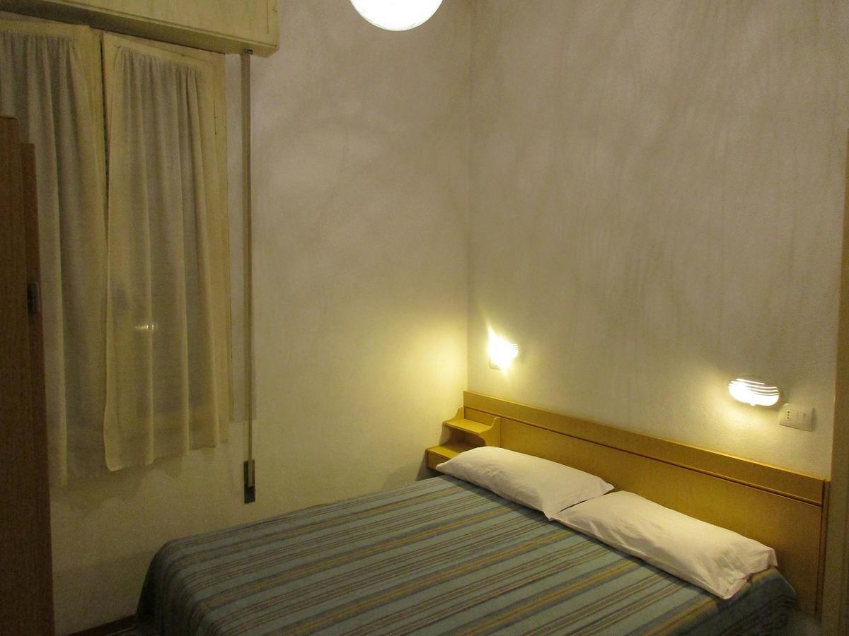 Hotel Pensione Ornella Cesenatico Exterior foto